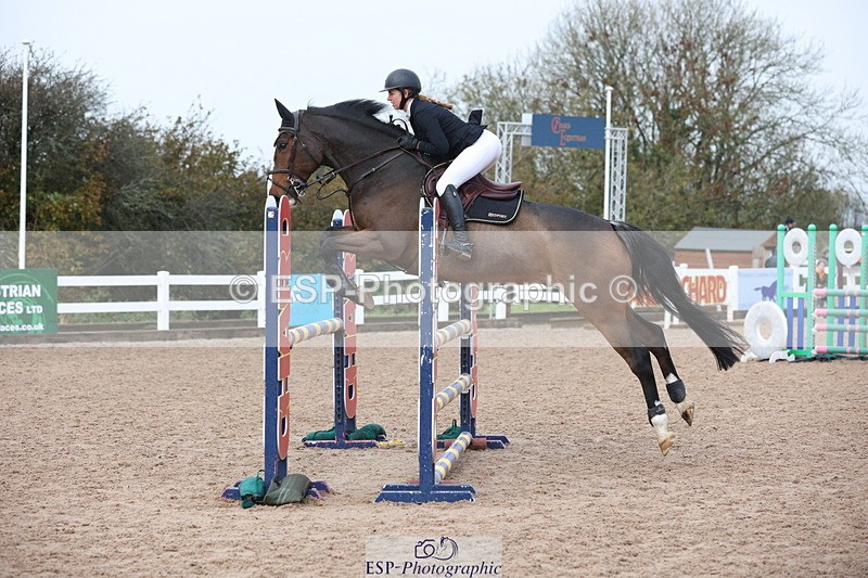 231112A-123532-04072 - Cls 19 Snr 1.05m Open