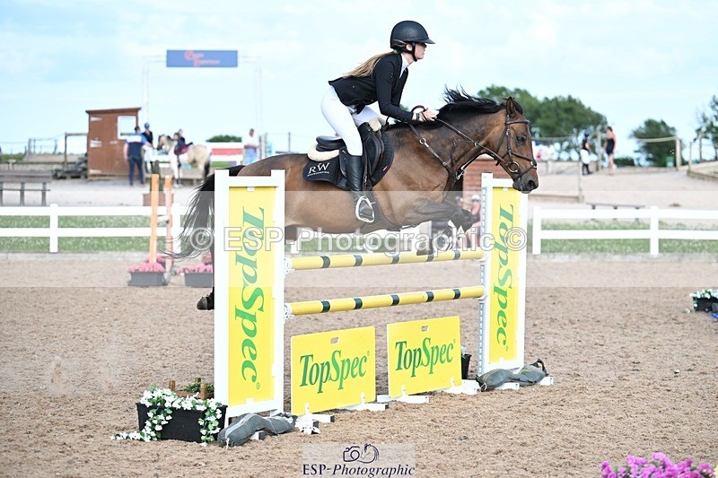 260627-174611-05839 - Cls 27 Foxhunter and 1.10m