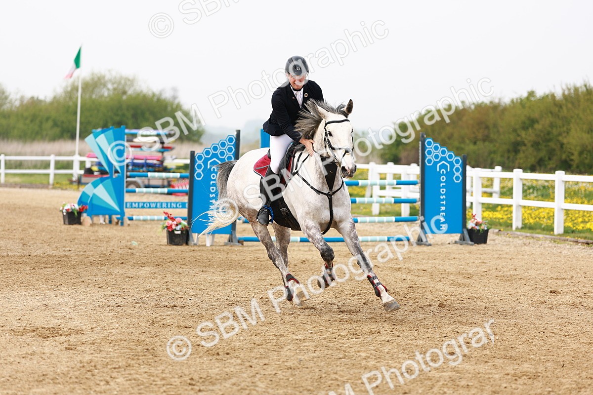  - Class 18 - Senior Newcomers - 1.10m