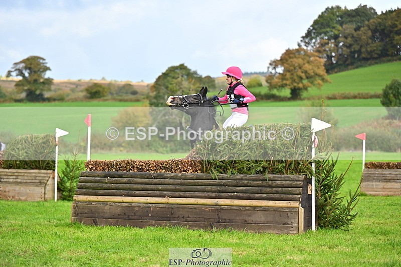 251025A-095454-16432 - D-326-Chloe.Williams