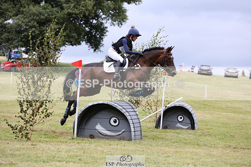 240825X-162021-36471 - 80cm XC 15.30 to 16.30