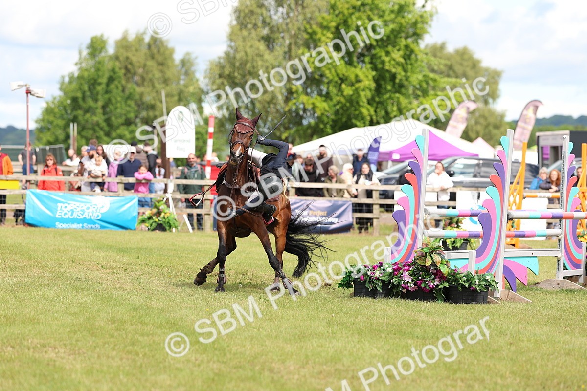 SBM_13396 - Class 206 - Senior Newcomers - 1.10m Open