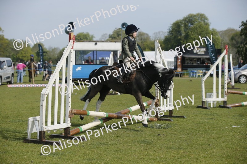 20260426-1111 - Class 1 - Mini Jumping - Lead rein or Assisted