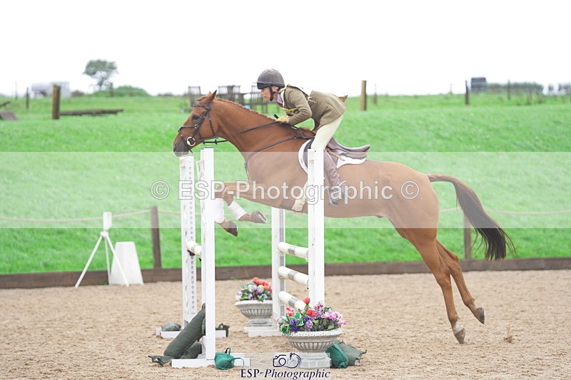 230924A-113026-04569 - 100 SJ 11.00 to 12.00