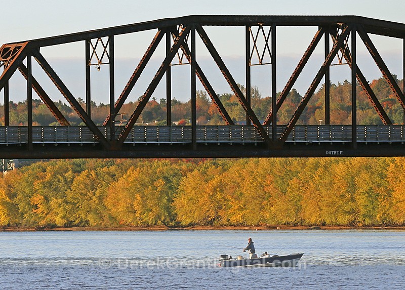 Bass Fishing along the Saint John River - Sport & Recreation