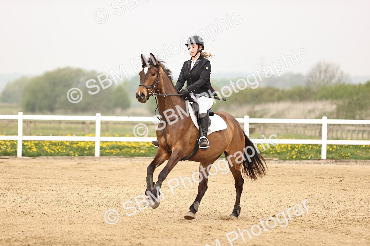  - Class 15 - Senior British novice - 90cm