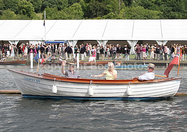 100702 THRUPNY BIT IMG_9683 - HENLEY REGATTA - FRIDAY 2nd JULY 2010