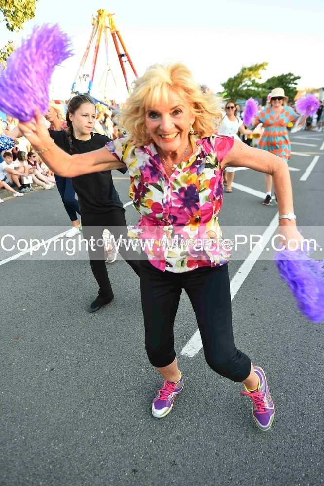 SH4_3672 - Carnival Procession.