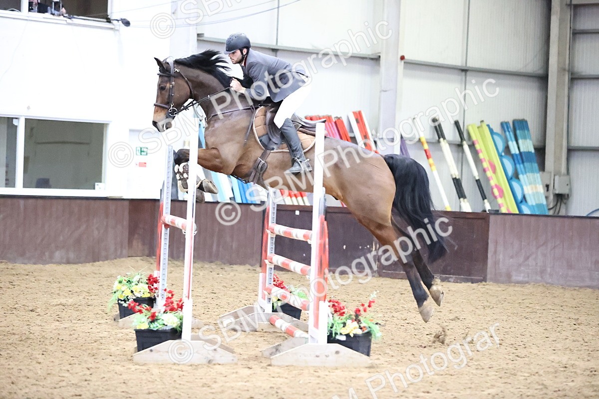 SBM_005544 - Class 17 - Senior Newcomers 1.10m