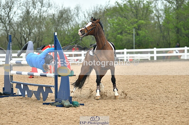 230505A-134451-04606 - Cls 17 1.05m Amateur Quali