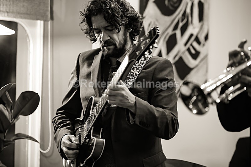  - TOM & SIMON GARDNER PLAY BROTHERS CANDOLI