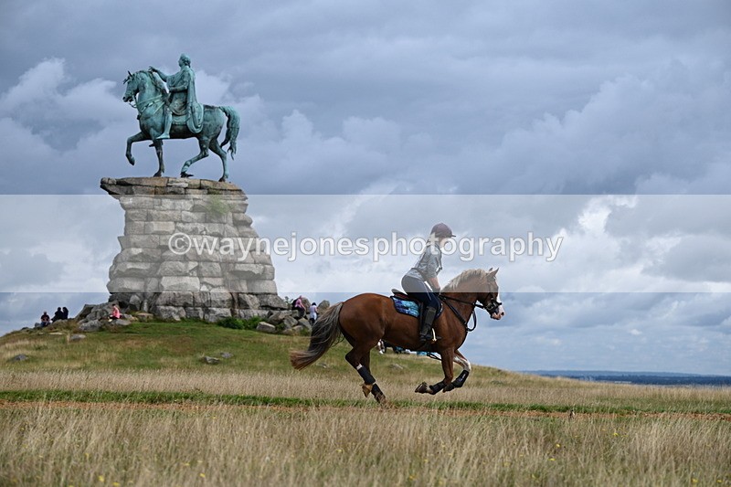 DSC_4589 - Time at Statue 09:50 to 11:09