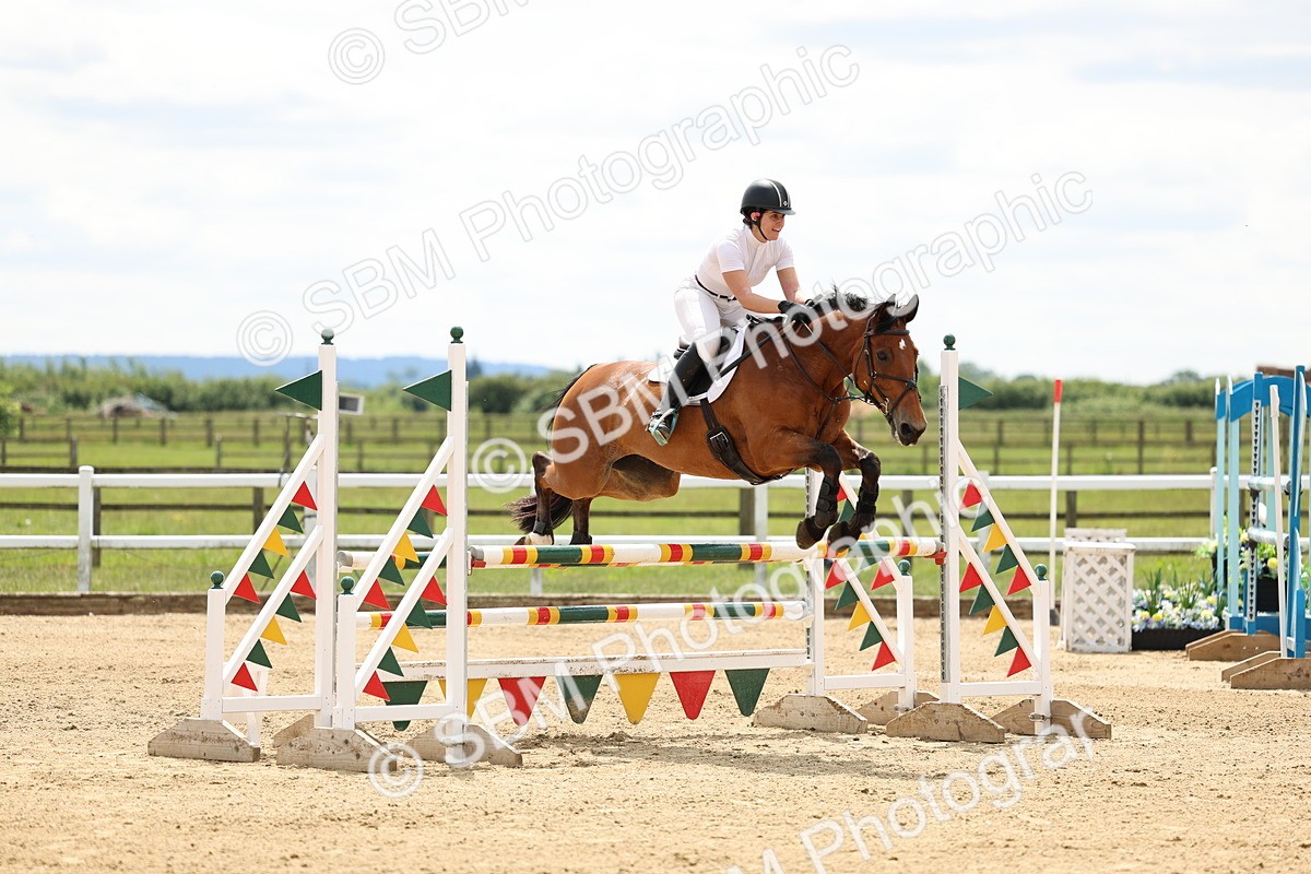 SBM_005109 - Class 18 - Senior 1.05m Open