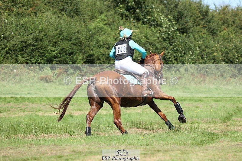 240811A-142833-04694 - 208-