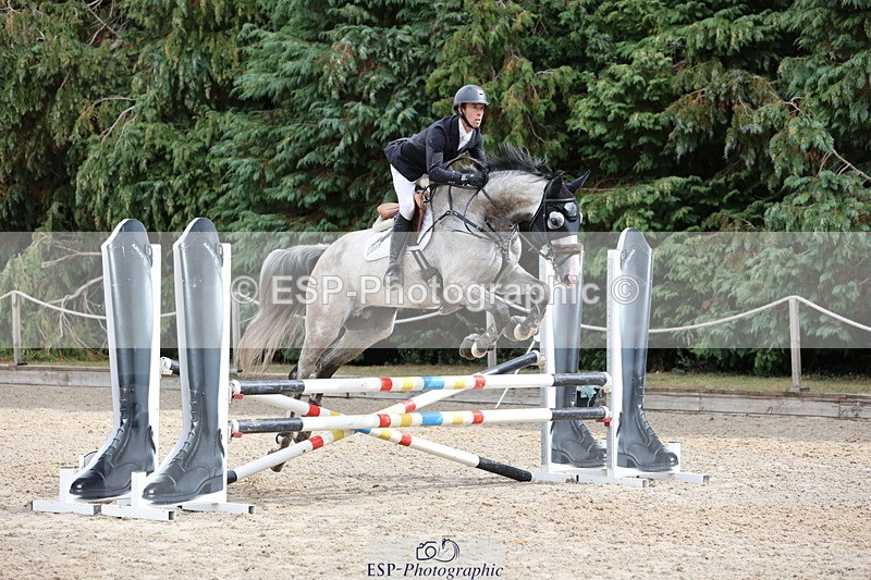 250829A-113438-01407 - Cls 7 British Novice and 90cm