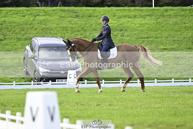 251023A-151359-04545 - E-387-Vittoria.Panizzon