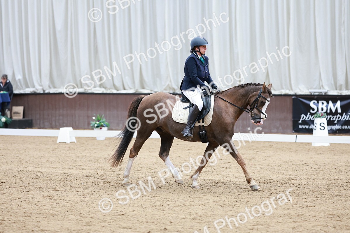 SBM_010143 - Class 6b - Novice 6 - 12.40-13.43