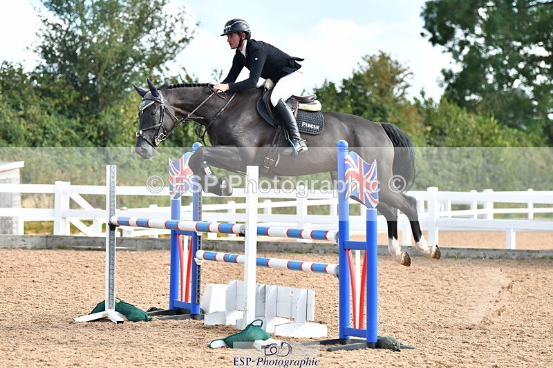 230819A-170317-01249 - Cls 35 1.10m Amateur Qualifier