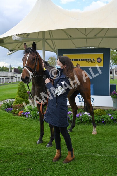 yr22052021r6-49 - Race 6 4.55pm Reg Bond