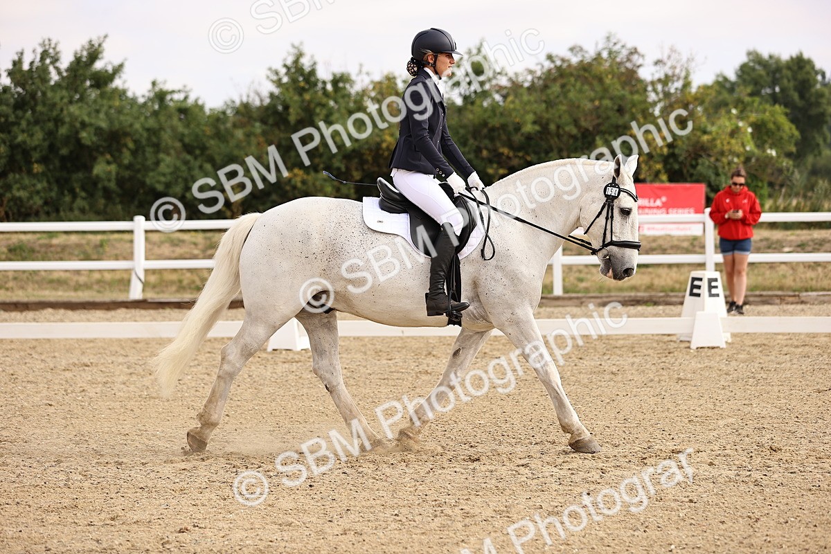 SBM_006452 - Intro 3 - 9.46-10.46