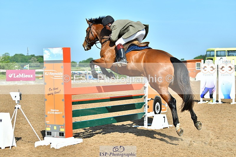 230527A-094649-03052 - Cls 13 Snr 1.05m + 1.10m Open