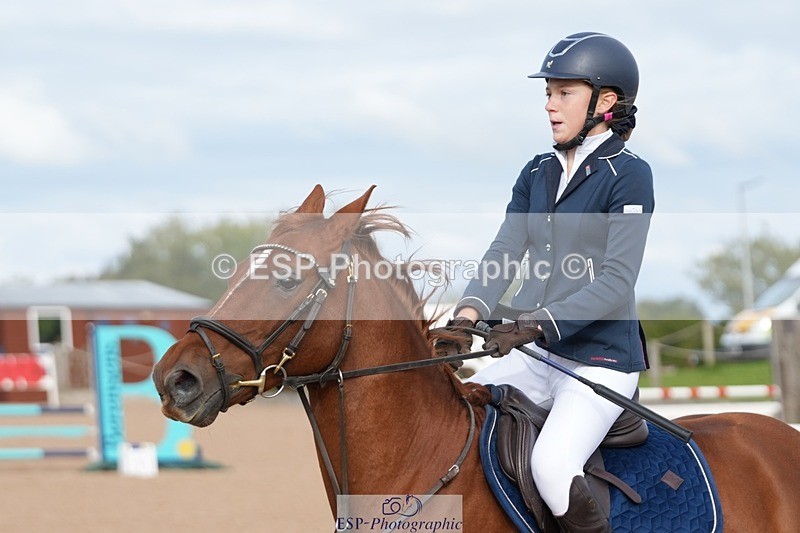 250921-101256-02131 - Cls 4 Pony British Novice and 80cm