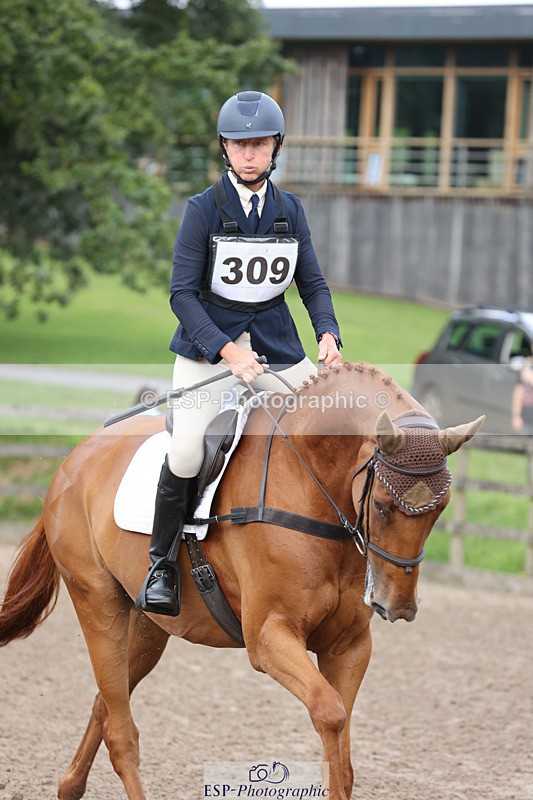 240804-101222-10941 - 309-Sophie_Hawke-DIONYSUS