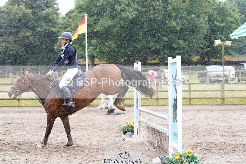 240824X-122418-24022 - 80cm Round 1 12.00 to 13.00