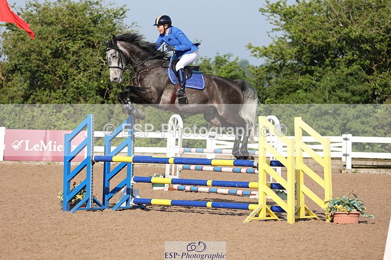 240510A-083325-04290 - Cls 13 British Novice and 90cm Open