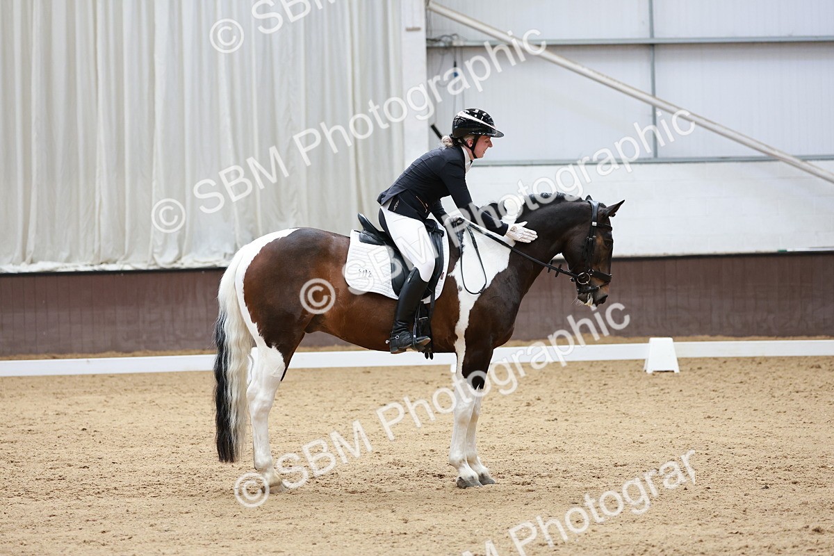 SBM_008836 - Class 6b - Novice 6 - 11.02-12.19