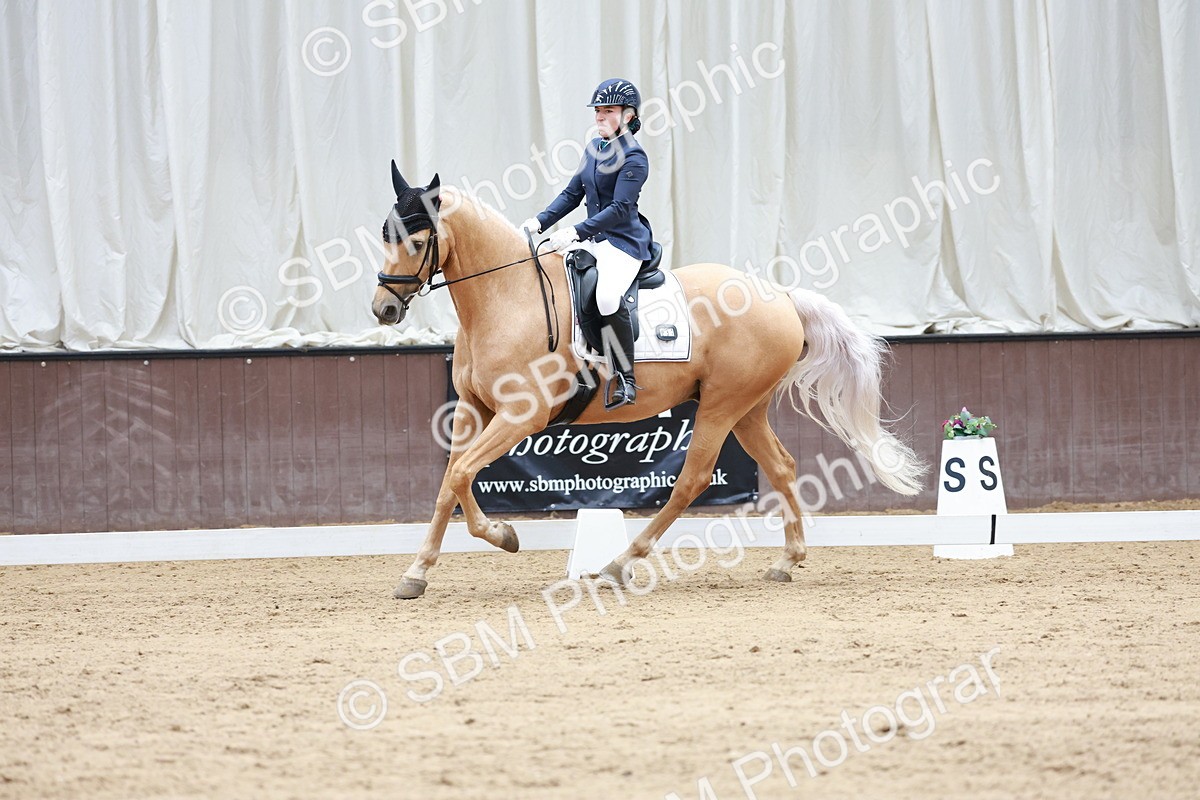 SBM_008744 - Class 6b - Novice 6 - 11.02-12.19