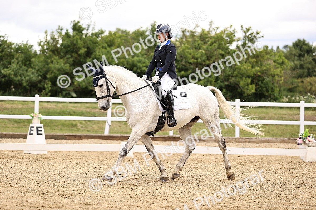 SBM_002061 - Class 2 - Novice 4 - 10.36-11.39