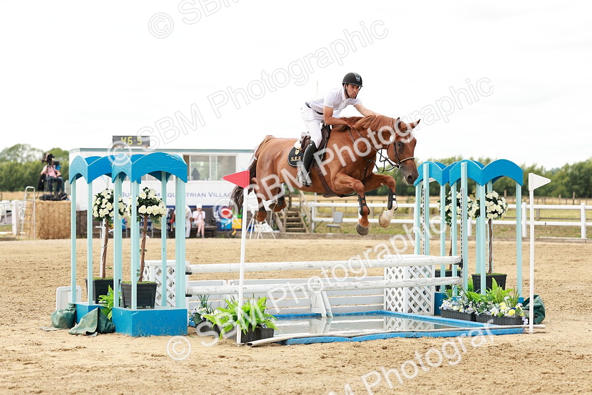 SBM_019084 - Class 21 - Senior Newcomers Championship 2d Rd