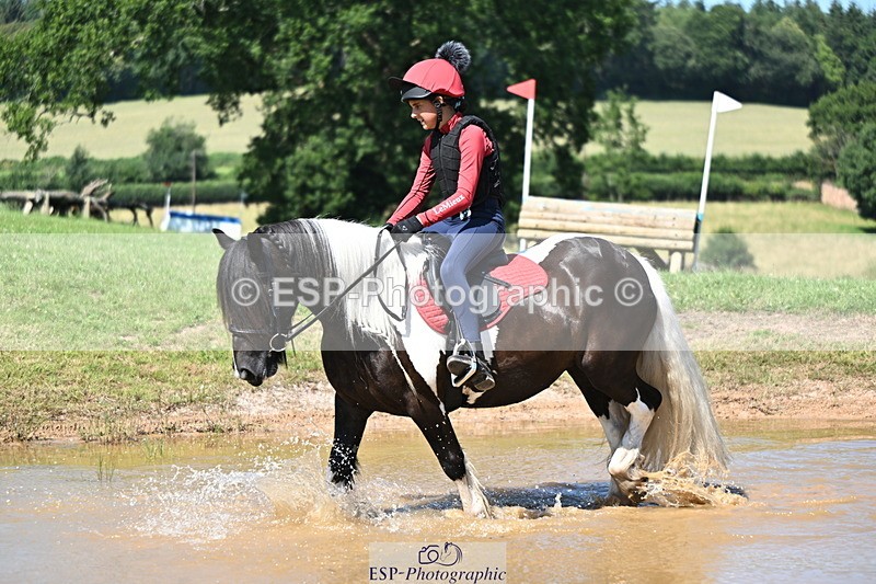 240729B-150145-03003 - Abbie's Group XC