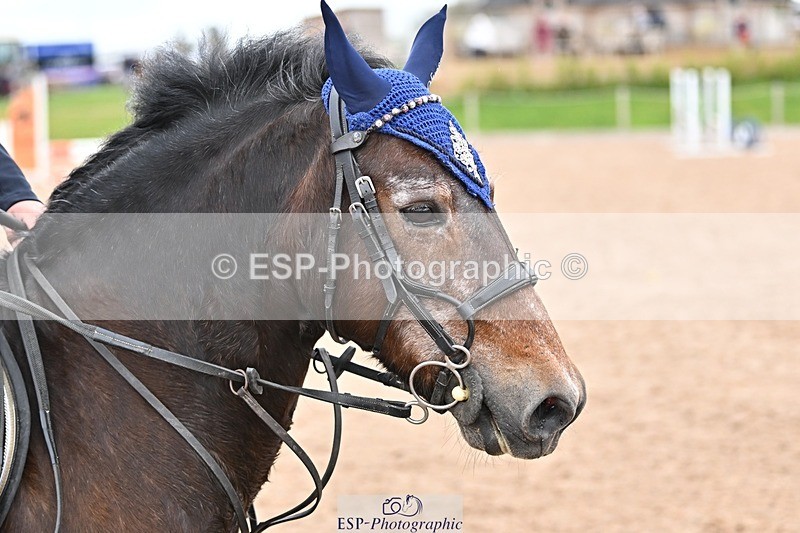 250414-101905-00065 - 70cm Round 1