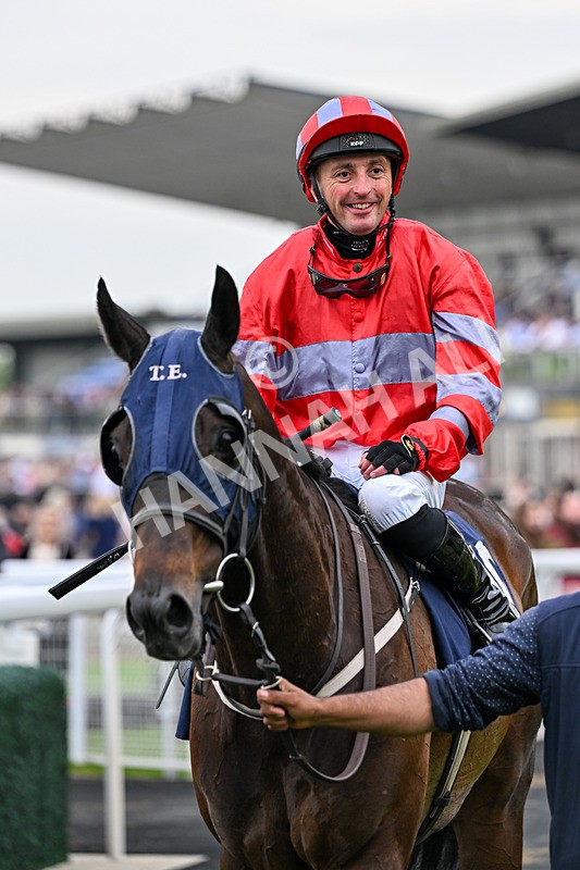 160626-Race 4-Dream Deal-4932 - Race 4 20.00pm Coachman Caravans Classic Handicap