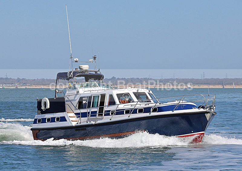 130420 NOVEMBER STAR AQUASTAR OCEANRANGER WT7A4455 - Flybridge Cruisers