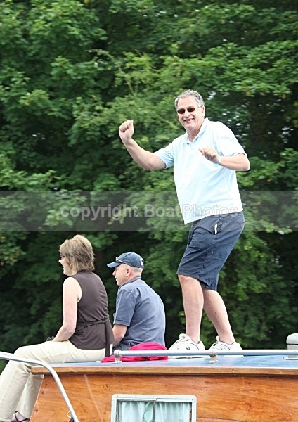 090704 LYSBETH IMG_7947 - HENLEY REGATTA  SATURDAY 4th JULY 2009