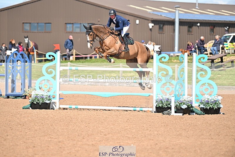 240418A-114720-02685 - Cls 5, 2 Star Medium Tour 1.35m