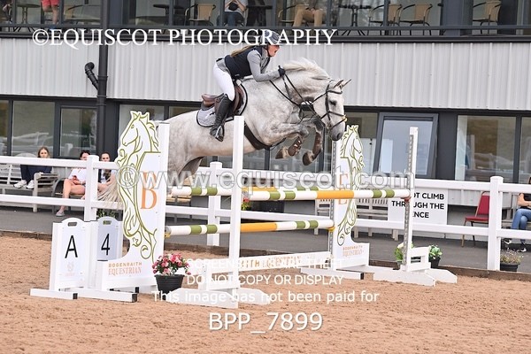BPP_7899 - CLASS 16 FRI GFS Saddles Senior Newcomers/1.10m Open