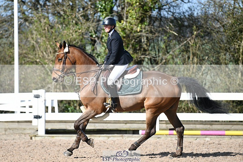 250330-102641-06112 - Cls 32 British Novice and 90cm