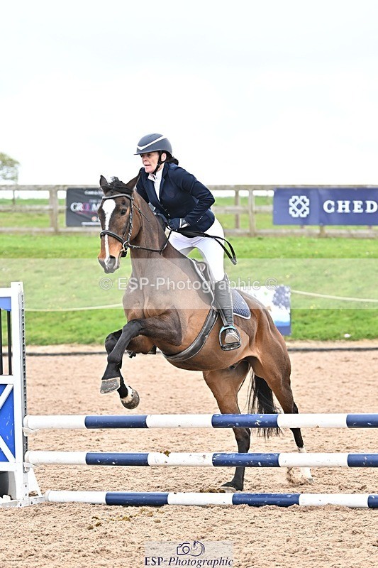 250414-102511-00092 - 70cm Round 1