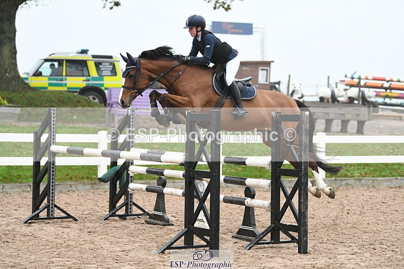 241103A-112227-07775 - SUN Cls 21 Snr Newcomers and 1.10m Open