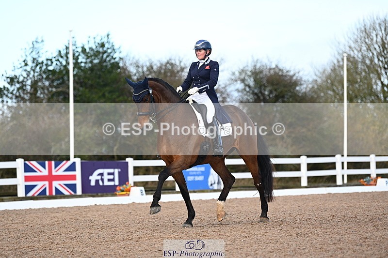 240218A-110956-06141 - 199-Nicola.Buchanan-St.Giles.flamboyant