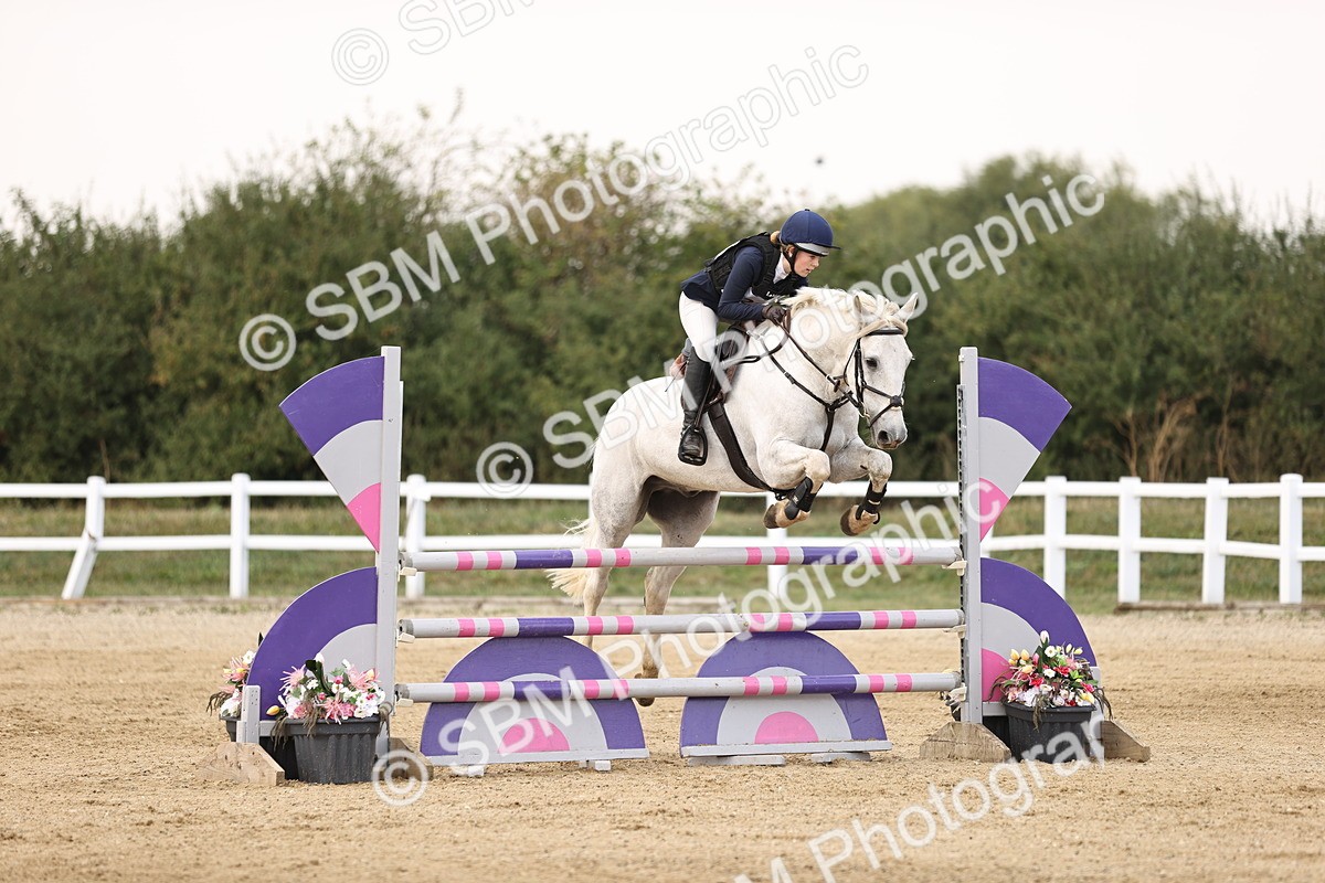 SBM_04255