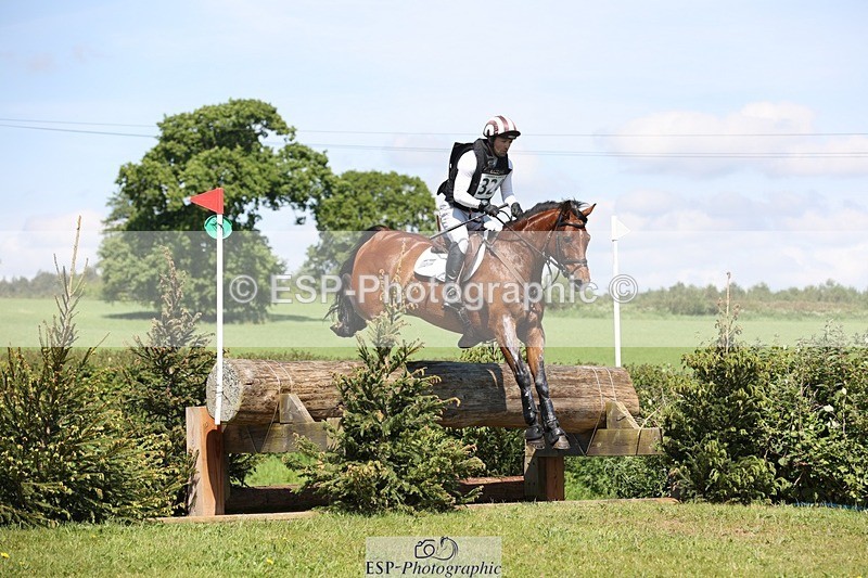 240525-110117-12548 - 324-COOMBELAND_SEMILLY-Rupert_Batting