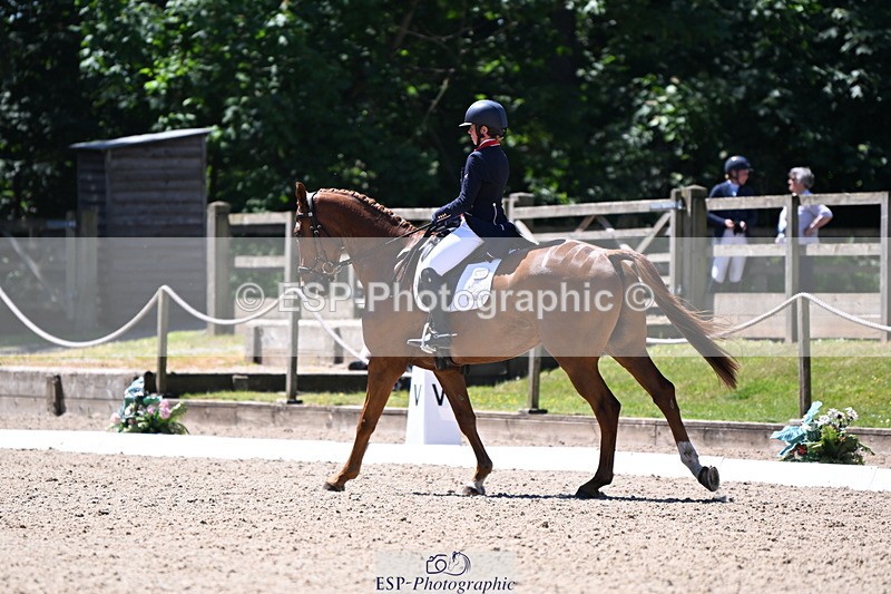 250522A-122429-03718 - C-202-Kitty.King-MBF.REDHOUSE.EVOQUE