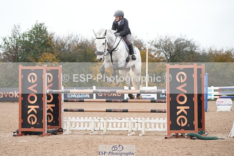 251107-132051-01133 - Cls 6 Foxhunter and 1.20m Open