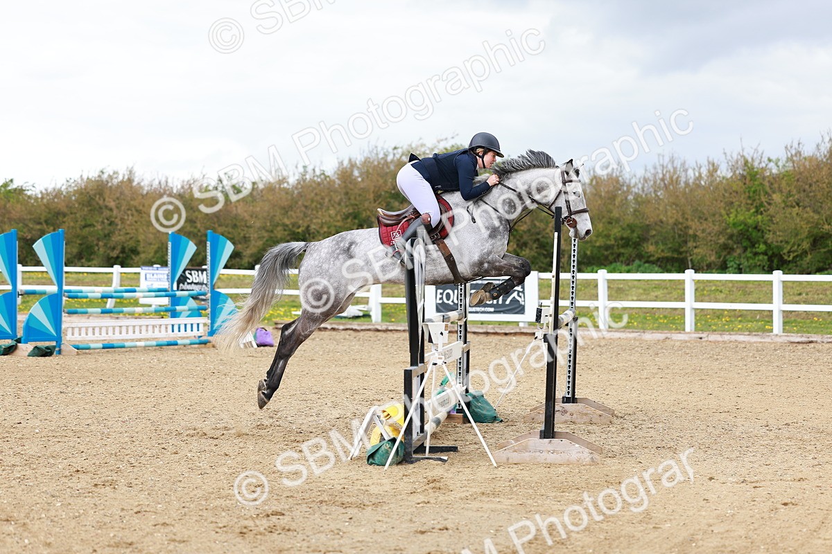 SBM_002413 - Class 10 - Senior Newcomers - 1.10m