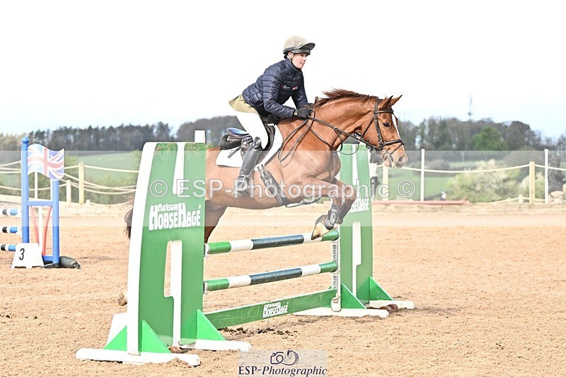 250416-100025-00180 - Cls 1 British Novice and 90cm